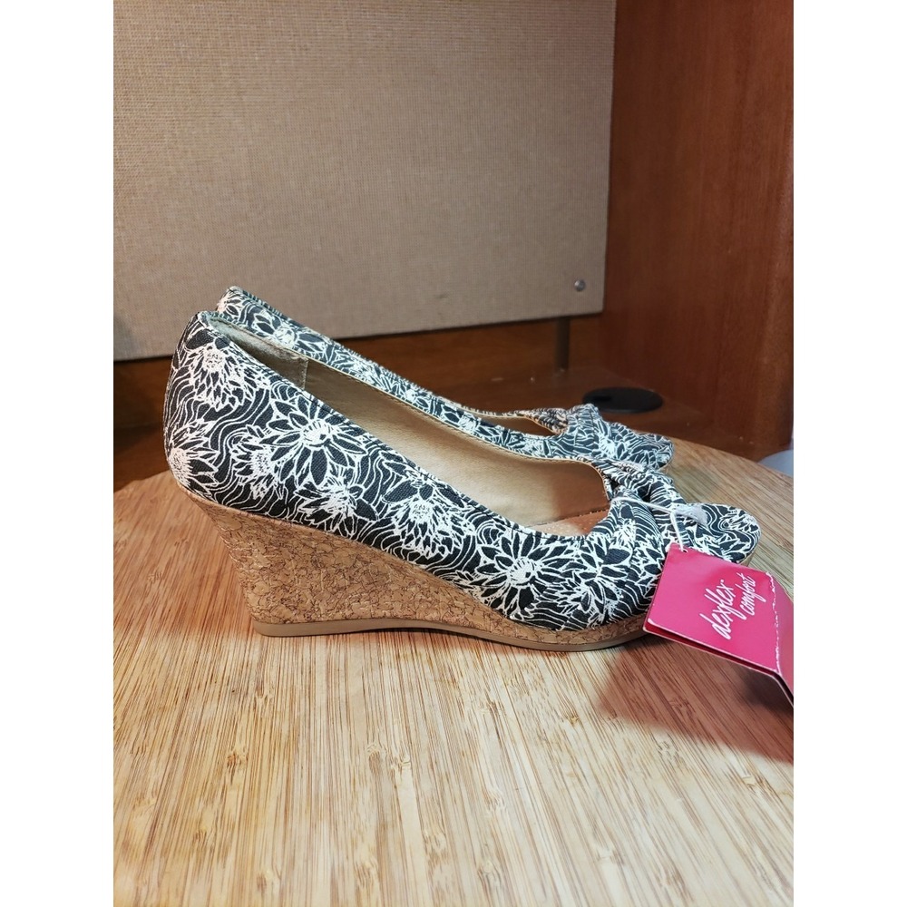 NEW DEXFLEX COMFORT Size 7 Black & White Memory Foam Wedge Sandal Shoes READ - Picture 8 of 11